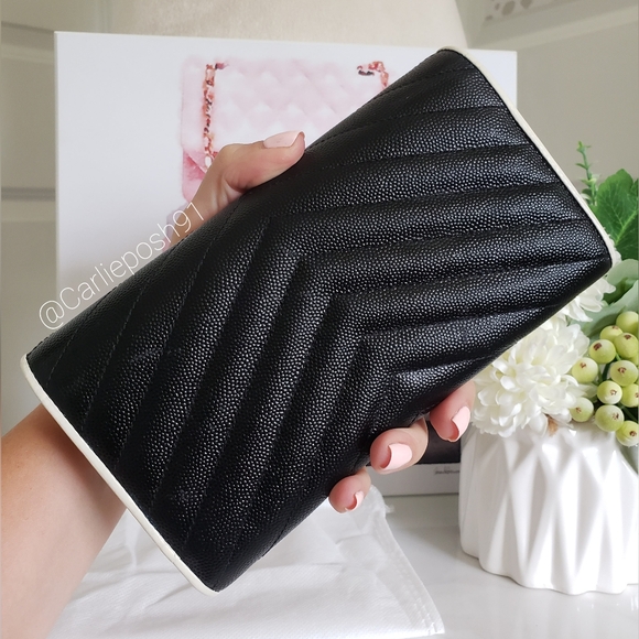 *SOLD* Authentic Pre-owned Yves Saint Laurent Grain De Poudre Envelope Wallet - Picture 5 of 15